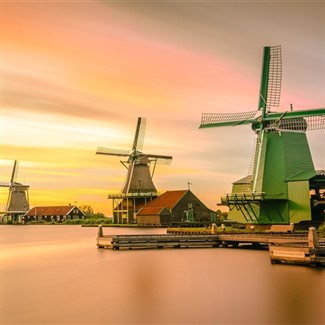 Holland Windmills, Waterways & Tulips River Cruise